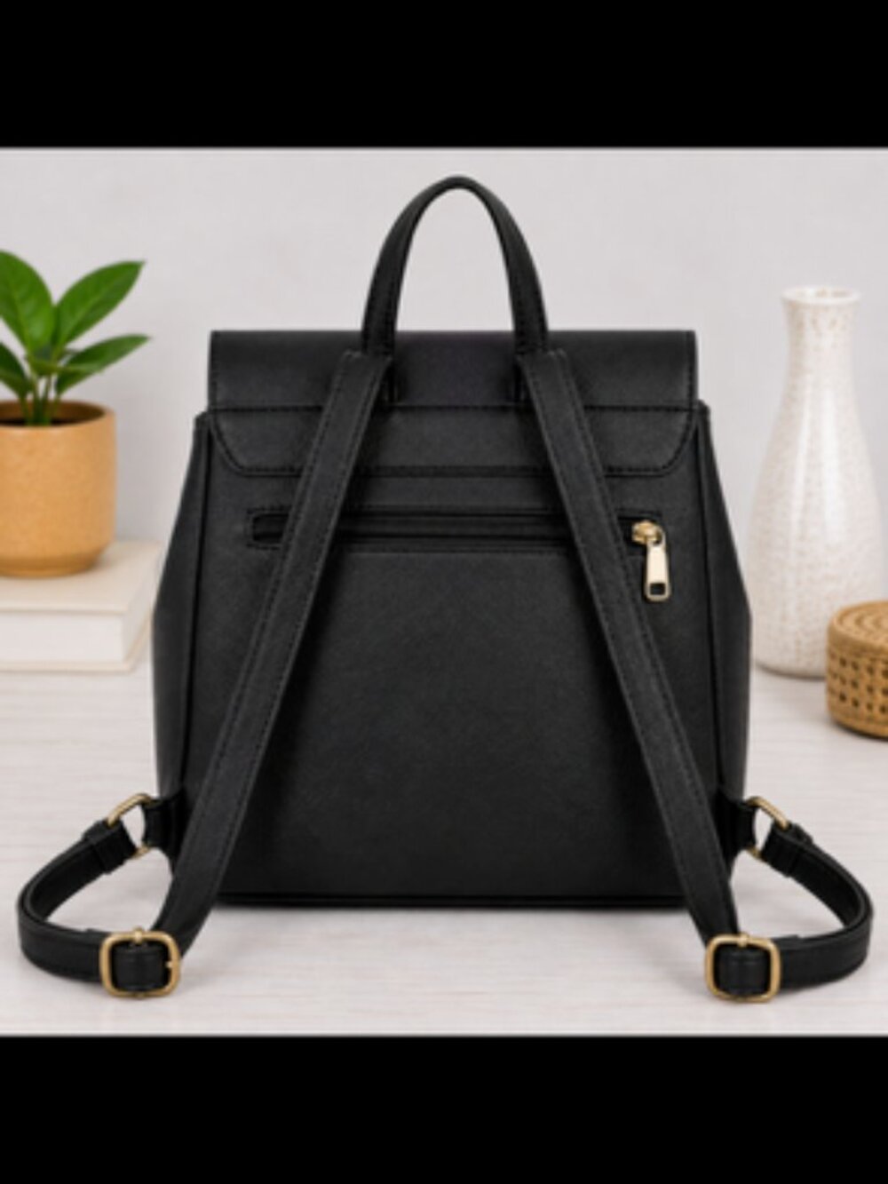 Convertible Vegan Leather Backpack Purse Crossbody Handbag NWT - Picture 2 of 3